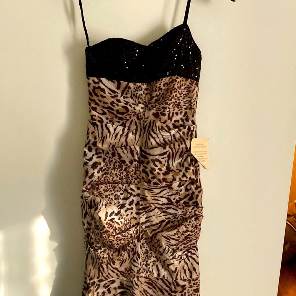 New beautiful long dinner or prom dress.